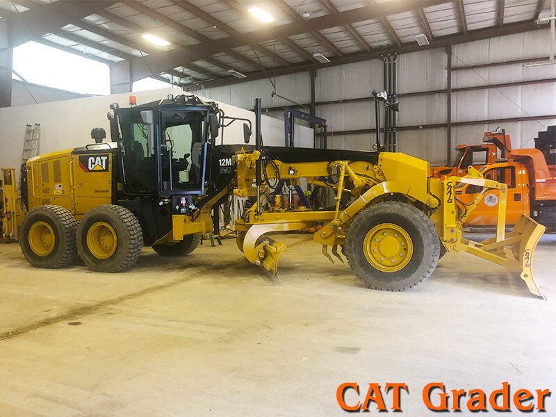 12M3-CAT-Grader-1-800x600