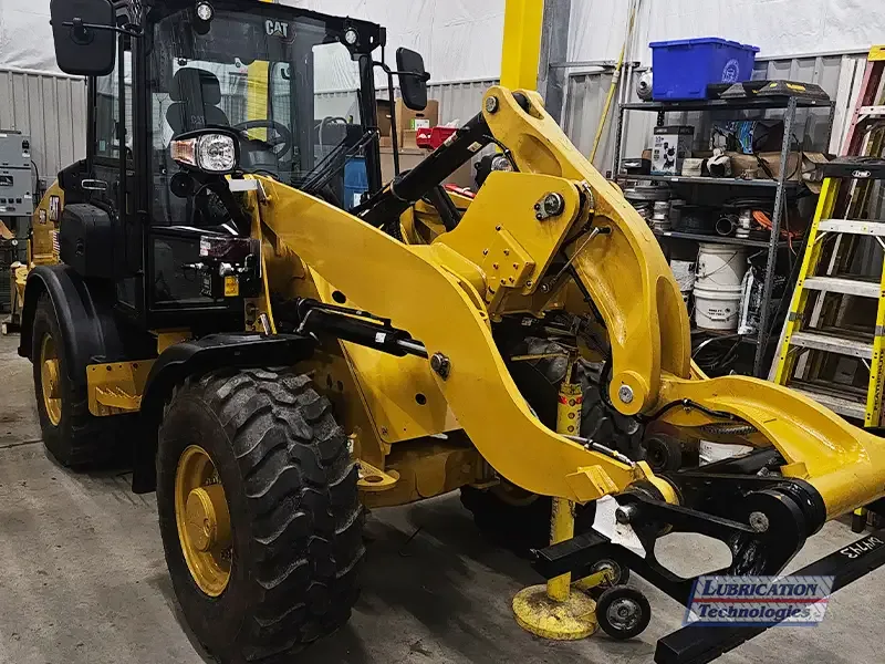 cat-906-compact-wheel-loader-2023-1