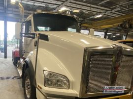 kenworth-t880-tractor-2022-1