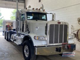 peterbilt-389-tractor-2021-1