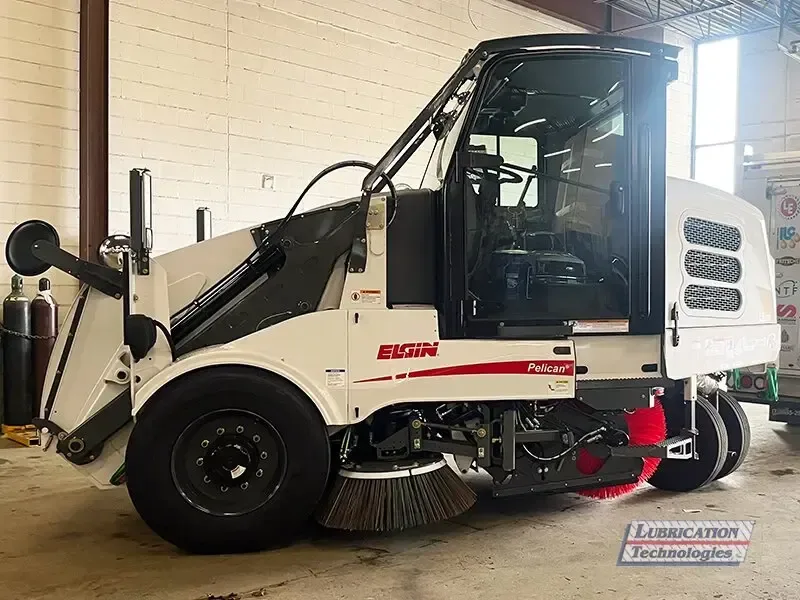 sc-elgin-pelican-broom-sweeper-wdirt-shoe-july-2024-01