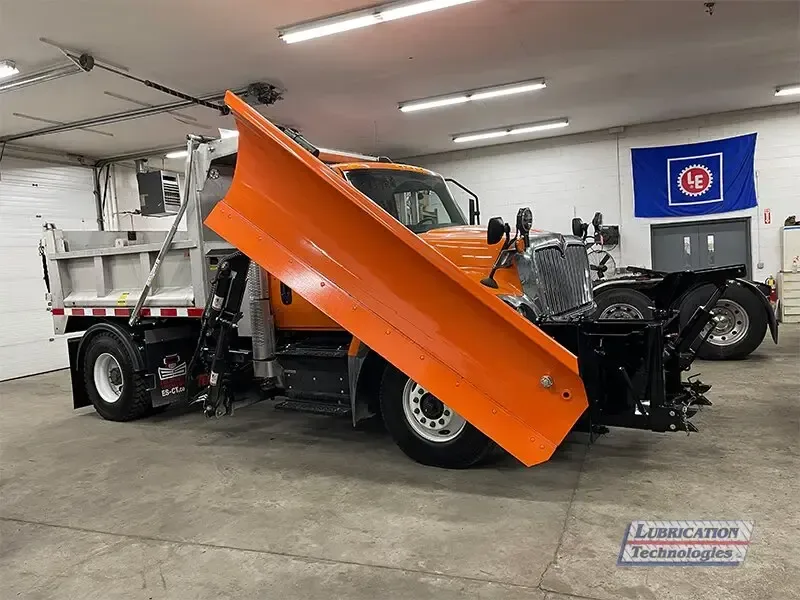 sc-international-hv507-dump-w-tenco-body-side-plow-2022-1