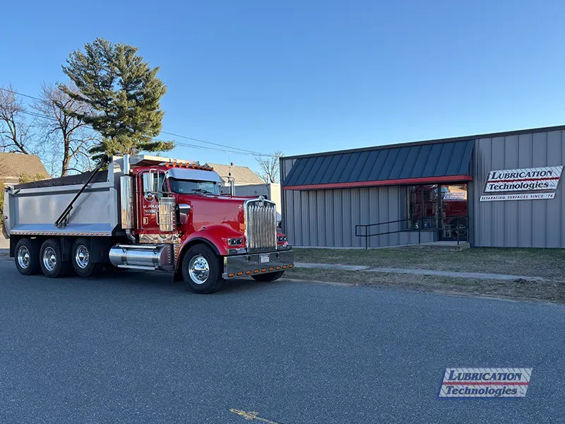 showcase-2025-kenworth-tri-axle-dump-img-01
